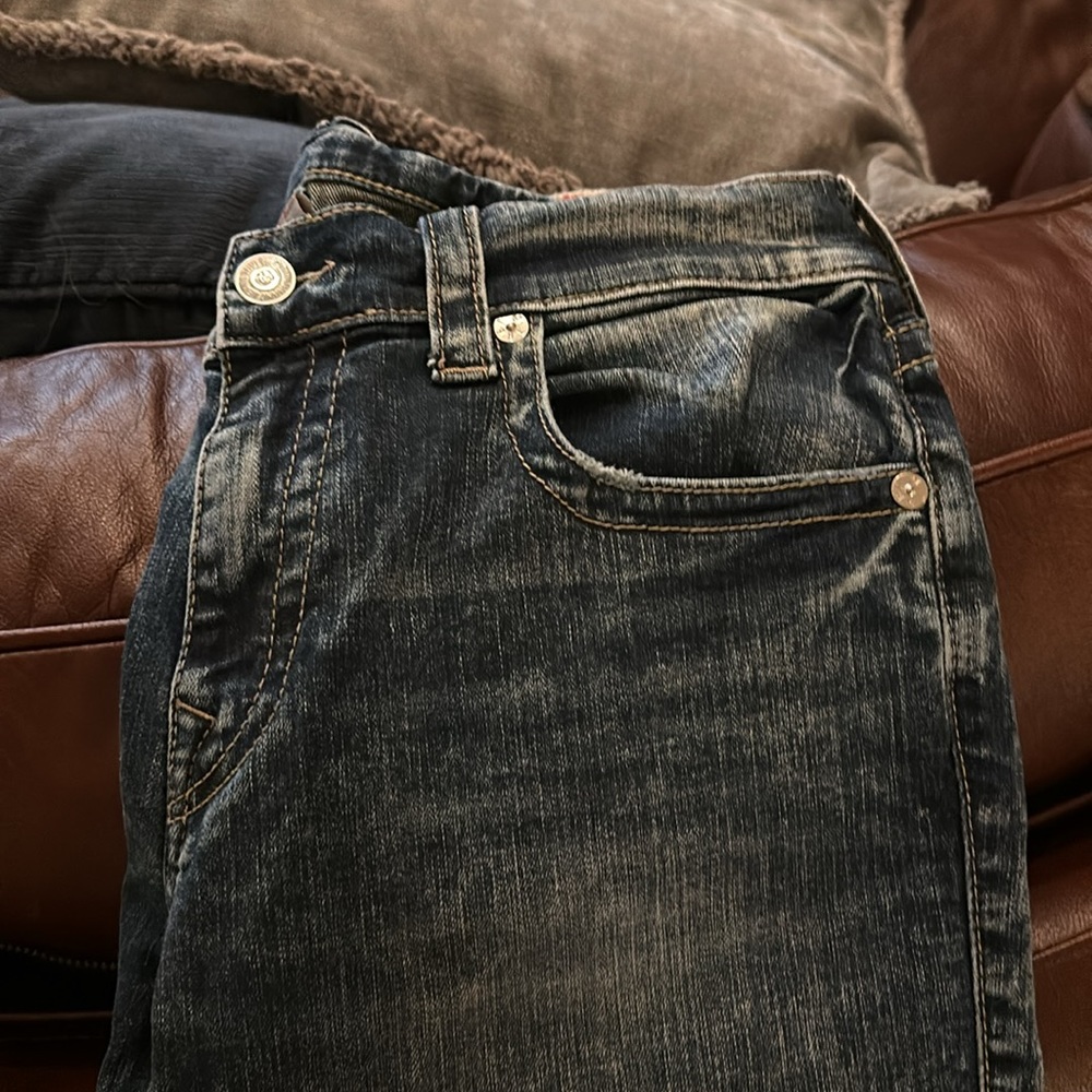 Men’s 34x32 True Religion jeans in perfect condition